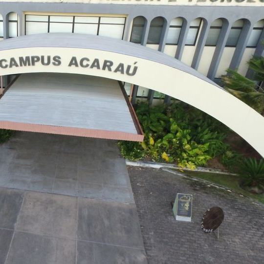 Fachada do Campus Acaraú