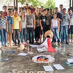 #11394 Alunos de Crateús conhecem proposta pedagógica em escola agrícola