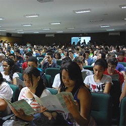 #12768 Campus recepciona alunos na volta às aulas