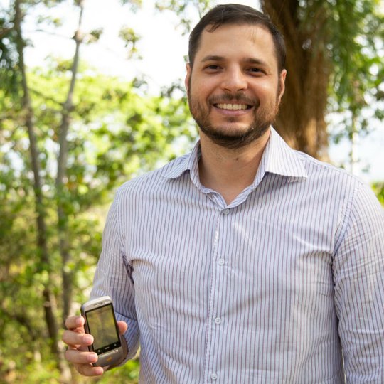 #13806 Professores desenvolvem sistema automatizado de irrigação