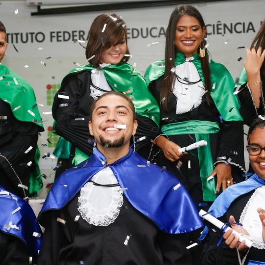 #13989 Colação de grau marca fim de ciclo para concludentes