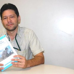 #14017 IFCE lança livro sobre resíduos sólidos e aterros sanitários