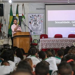 #14276 Debate sobre gênero e diversidade movimenta campus