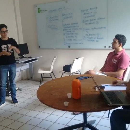#14509 Professor apresenta artigo em evento internacional