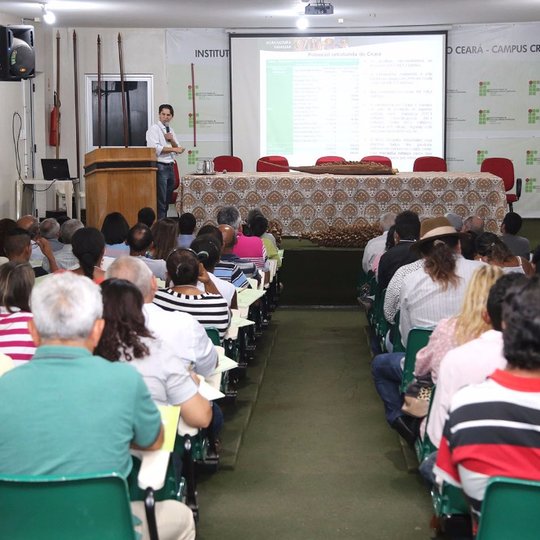 #14581 Campus recebe seminário sobre exploração da macaúba e do babaçu