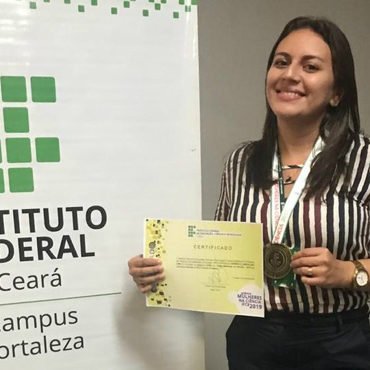 #14810 Pesquisadora recebe prêmio Mulheres na Ciência