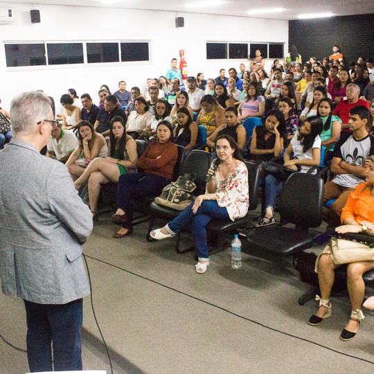 #16385 Liderança Criativa é tema de palestra em Baturité