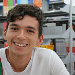 #17004 Estudante de Tauá é classificado para intercâmbio