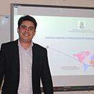 #1767 Professor apresenta pesquisa em Portugal