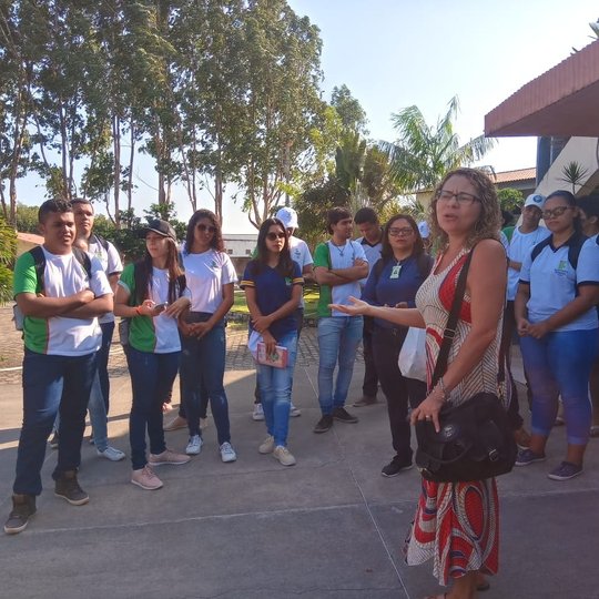 #17715 Alunos participam de city tour pela cidade de Acaraú