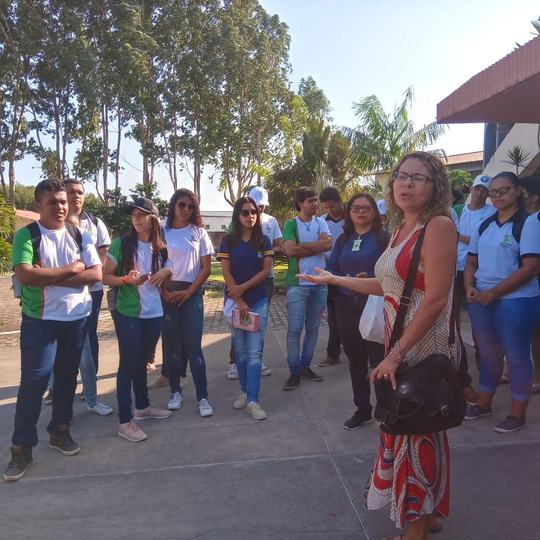 #17715 Alunos participam de city tour pela cidade de Acaraú