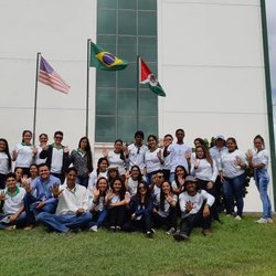 #17769 Estudantes visitam fazenda de produção de acerola