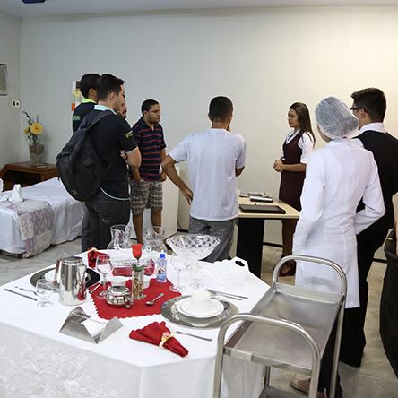 #18030 MEC renova reconhecimento do curso de Hotelaria