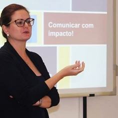 #18338 Professora realiza pós-doutorado em Portugal