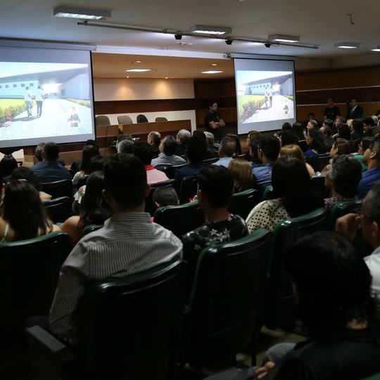#19516 Emoção marca a posse de novos servidores efetivos