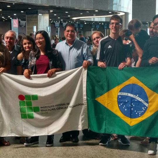 #19661 Estudantes embarcam para intercâmbio nos Estados Unidos