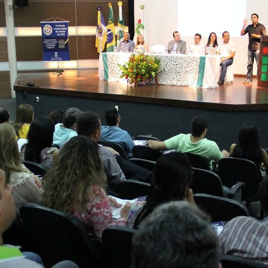 #19942  Fórum de Ensino concentra debate na permanência discente 