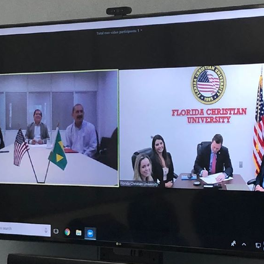 #20266 IFCE firma parceria com universidade da Flórida