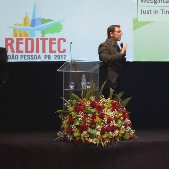 #20866 Professor de Umirim apresenta experiência exitosa na Reditec 2017