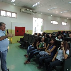#2156 Campus recebe palestra sobre prevenção às drogas