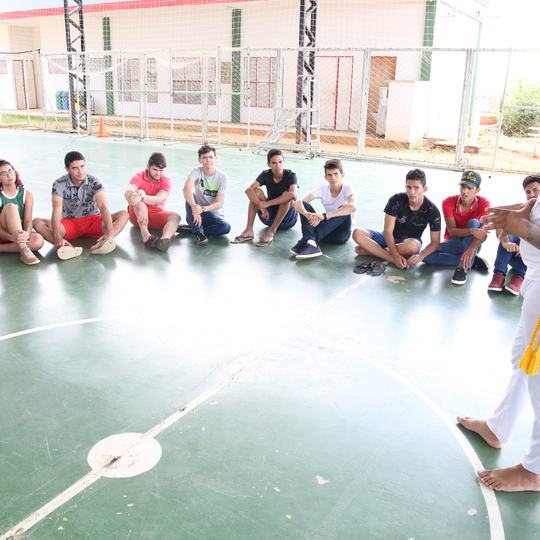 #2341 Alunos de Cedro participam de aula de capoeira