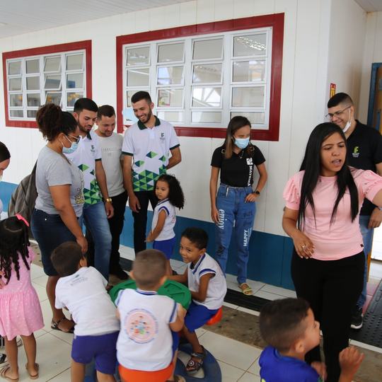 #2506 Alunos de Matemática visitam creche em Cedro
