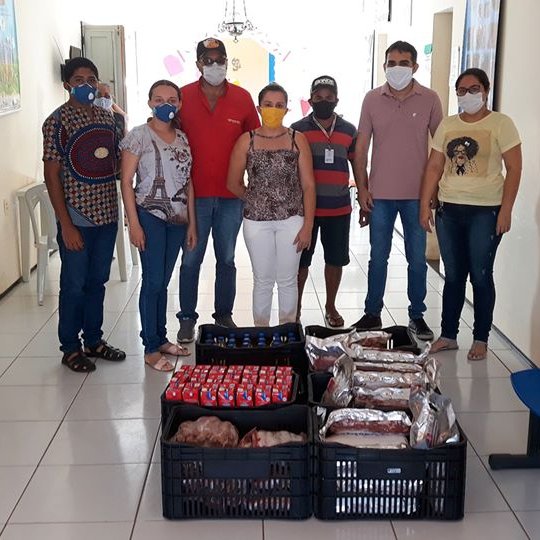 #3050 Cedro faz doação de alimentos