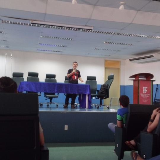 #3248 Professores e alunos de Informática e Sistemas de Informação debatem perspectivas da área