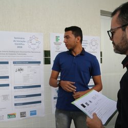 #3372 Estudantes apresentam pesquisas no SEMIC