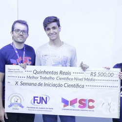 #3539 Estudante ganha prêmio em evento científico
