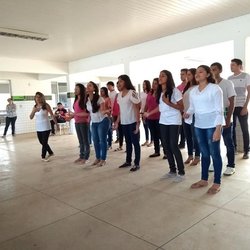 #7565 Grupo Entreversos homenageia as mulheres