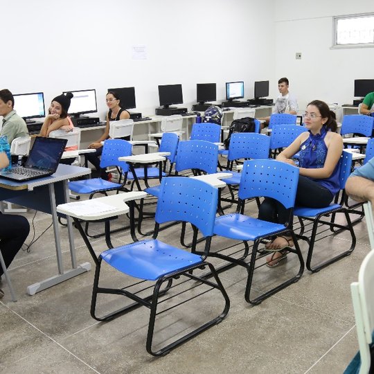 #8074 Inscrições abertas para cursos de Programação e Cálculo