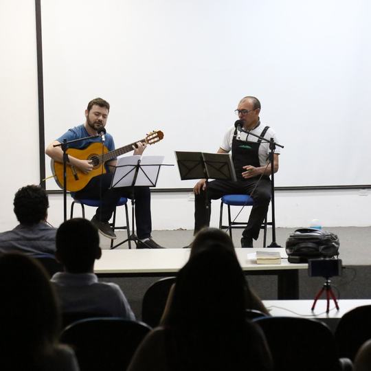#8745 InstrumenTauá de maio celebra a música latina