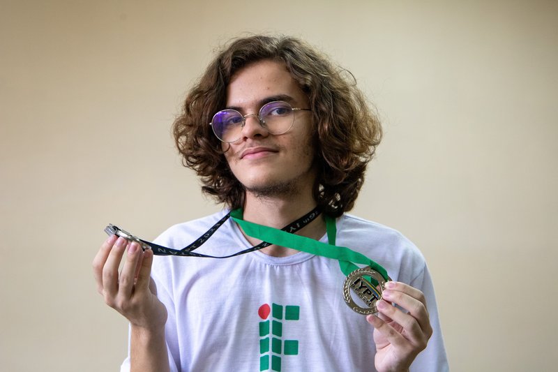 José Eleutério ganhou a medalha de prata no Torneio Internacional de Jovens Físicos (IYPT), considerado a Copa do Mundo de Física(Foto: Rodrigo Brasil)