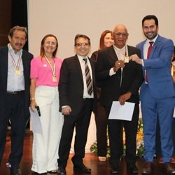 Colaborador homenageado