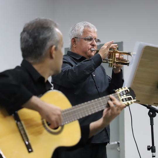 Tabuleiro do Norte - Músicos em apresentação no auditório