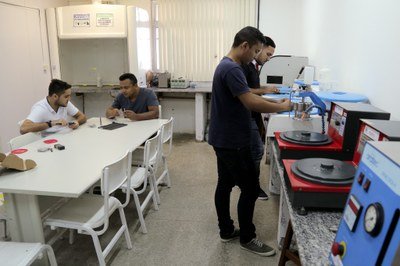 Laboratório de Materiais - LMAT