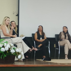 Momento do debate sobre direito das mulheres