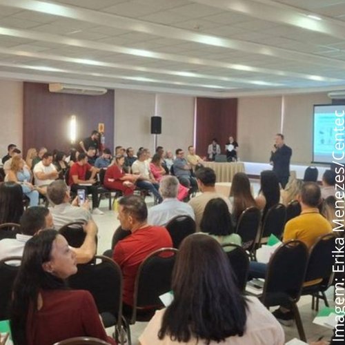 Palestra do CREaD no I Encontro Estadual de Diretores das Escolas Profissionais