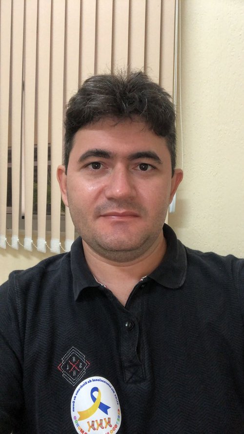 Professor Newdmar Fernandes