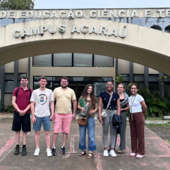 Visita de comitiva de pesquisadores