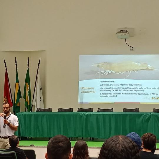 cultivo de camarão realizado no campus